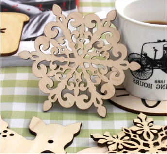 雙向激光頭切割竹木杯墊（diàn）鏤空