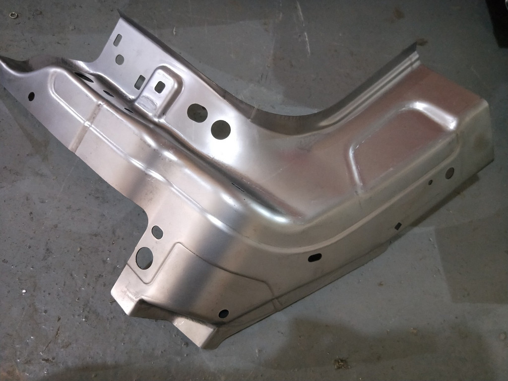 三（sān）維激（jī）光切割（gē）加工（gōng）