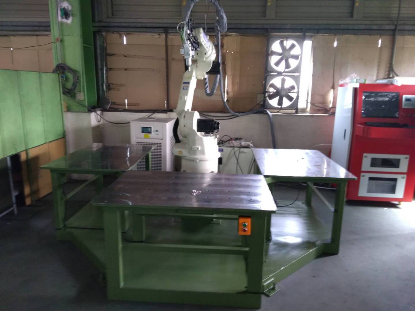 三維機械手（shǒu）激光切割機