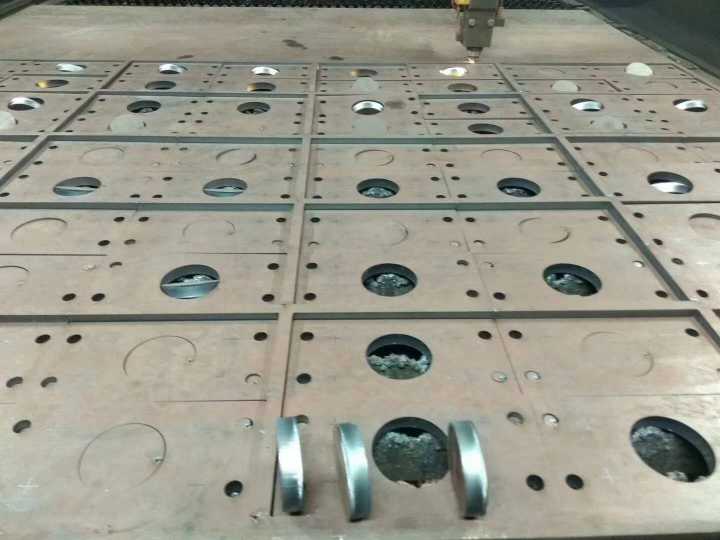 激光（guāng）切割加工電梯（tī）鈑金