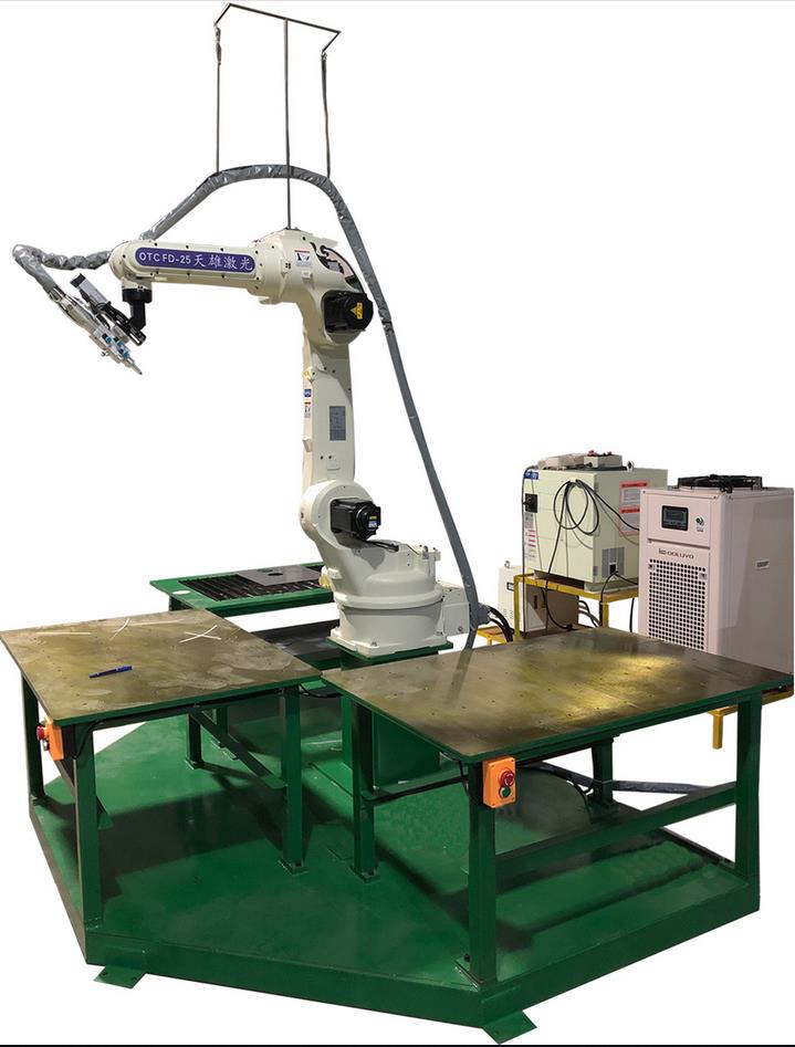 機（jī）械手（shǒu）三維激光切割（gē）機